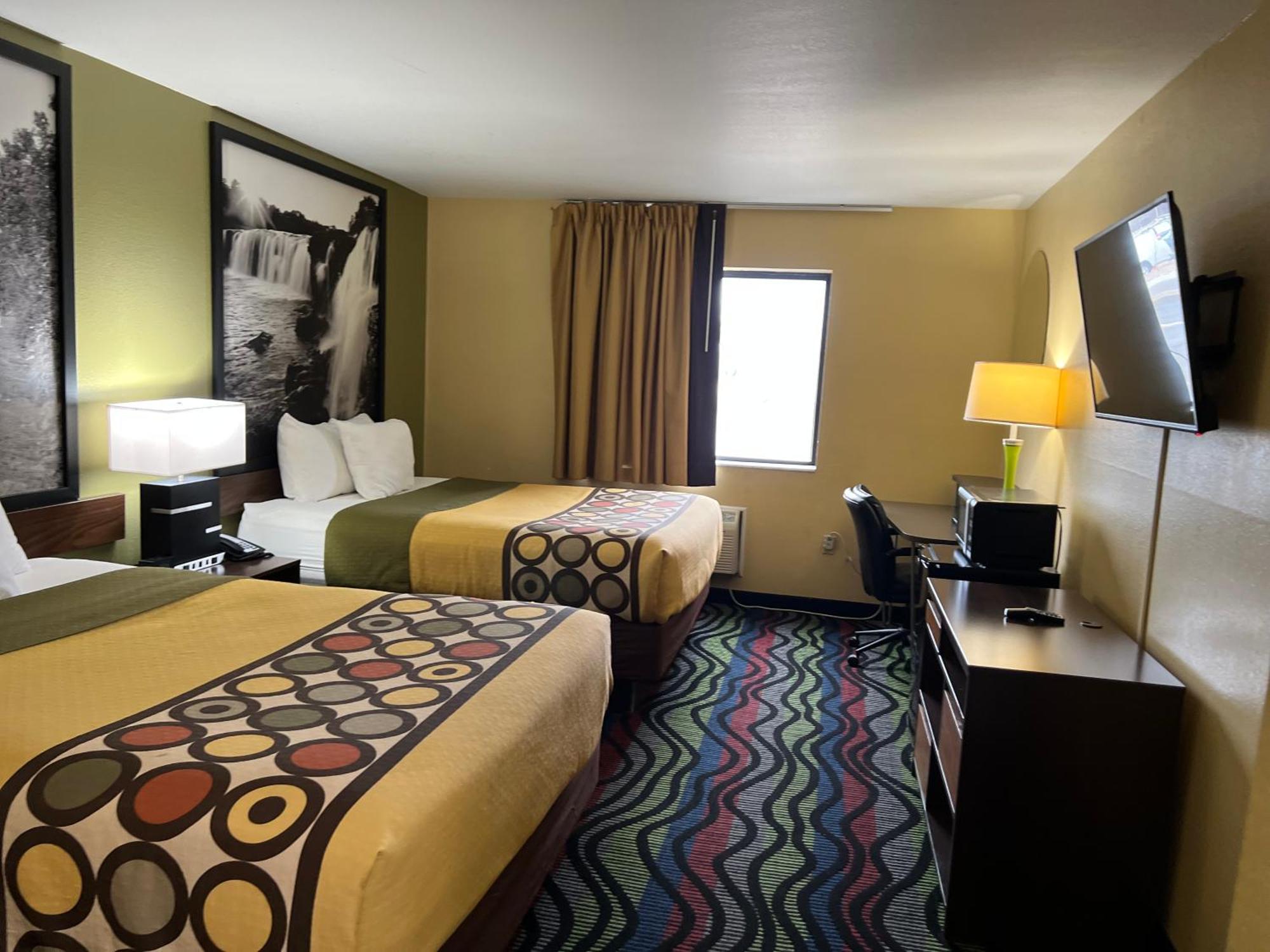 Hotel Super 8 By Wyndham Farmington Esterno foto