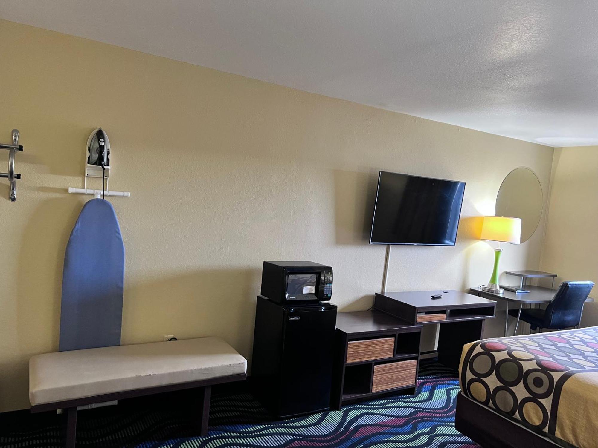 Hotel Super 8 By Wyndham Farmington Esterno foto