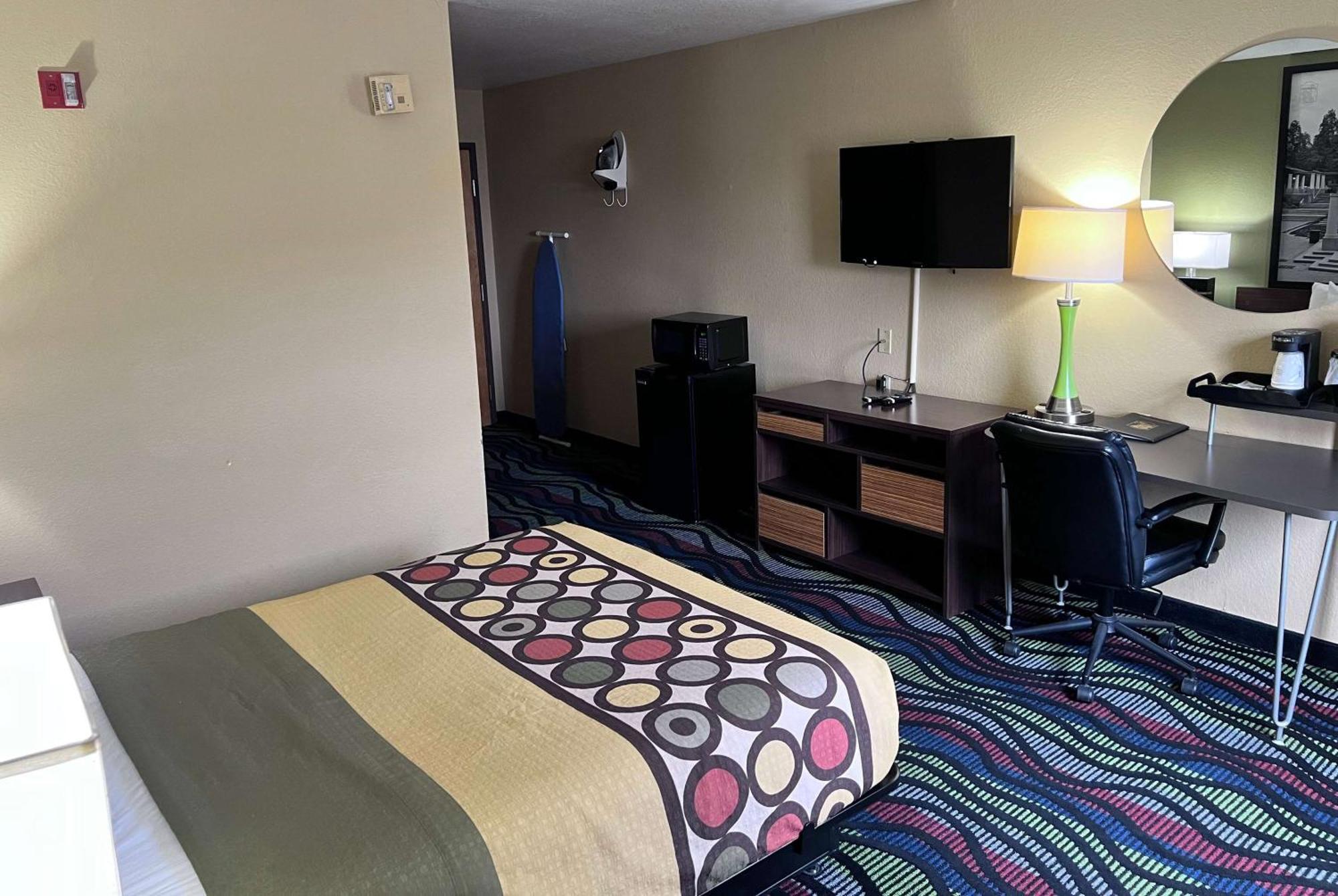 Hotel Super 8 By Wyndham Farmington Esterno foto